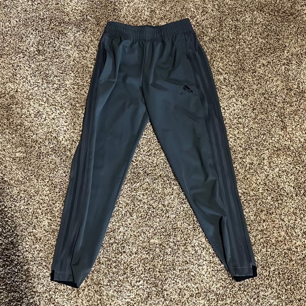 Adidas track pants S (9-10)